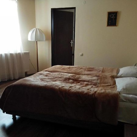Guesthouse Shamo غودوري المظهر الخارجي الصورة